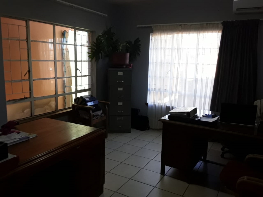  Bedroom Property for Sale in Bloemhof North West
